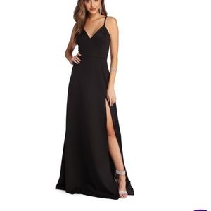 Windsor long black formal dress with slit